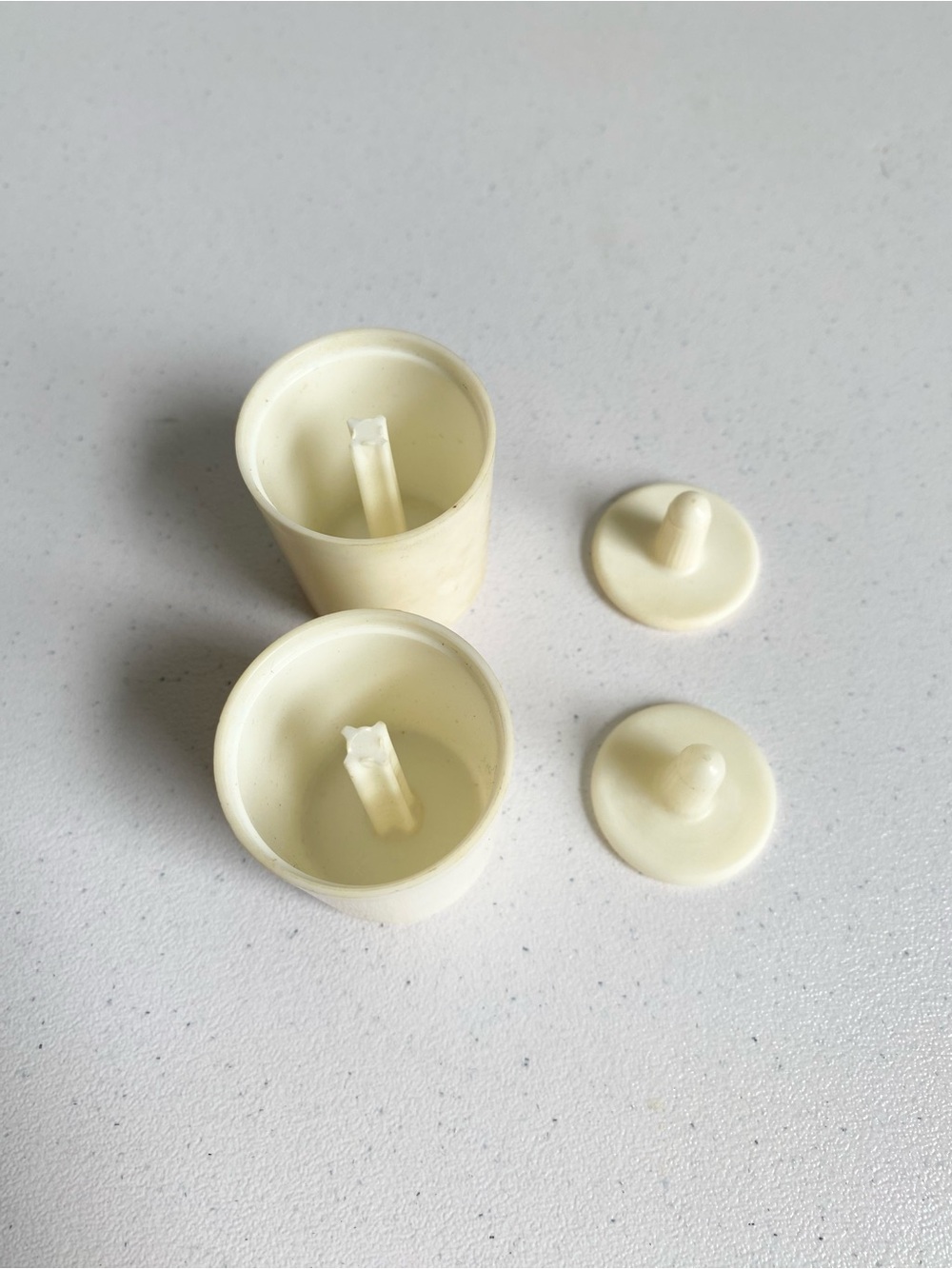 2 Vintage Plastic Thread Spool Holders